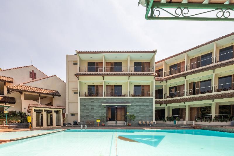 Capital O 1256 Sangga Buana Resort And Convention Hotel Cianjur Exterior foto